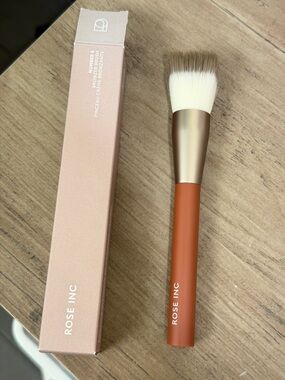 Rose Inc. blush brush number 5
